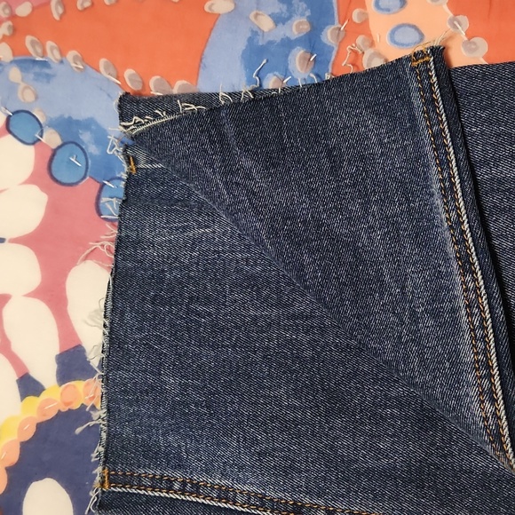 Q2. - Picture 5 of 10